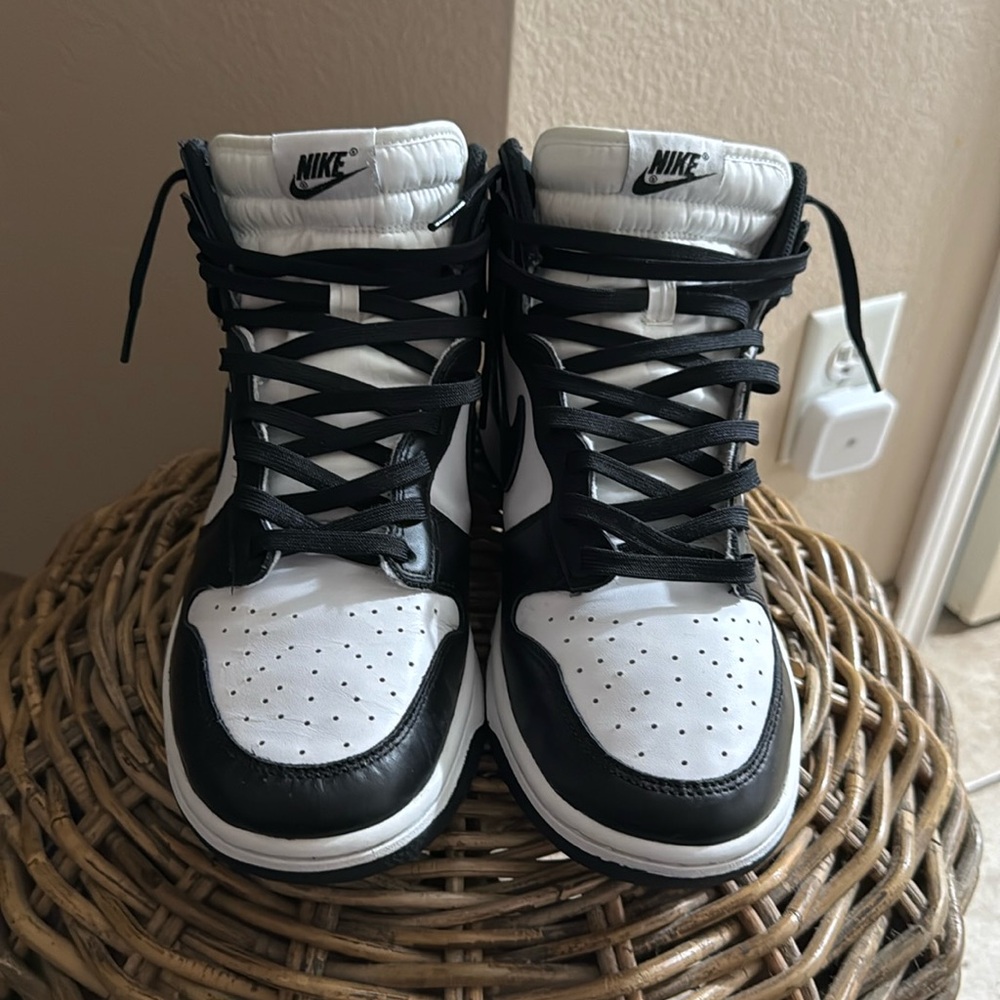 Nike dunk high retro size 11 US